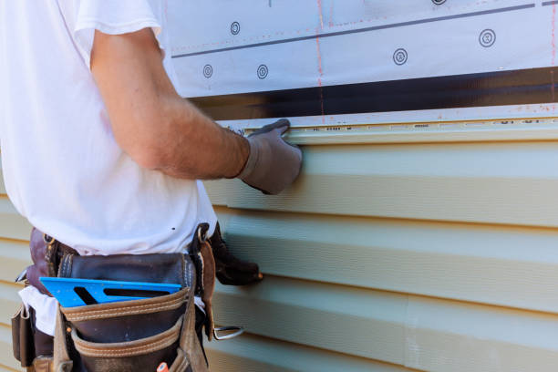 Storm Damage Siding Repair in Bakersfield Country Clu, CA